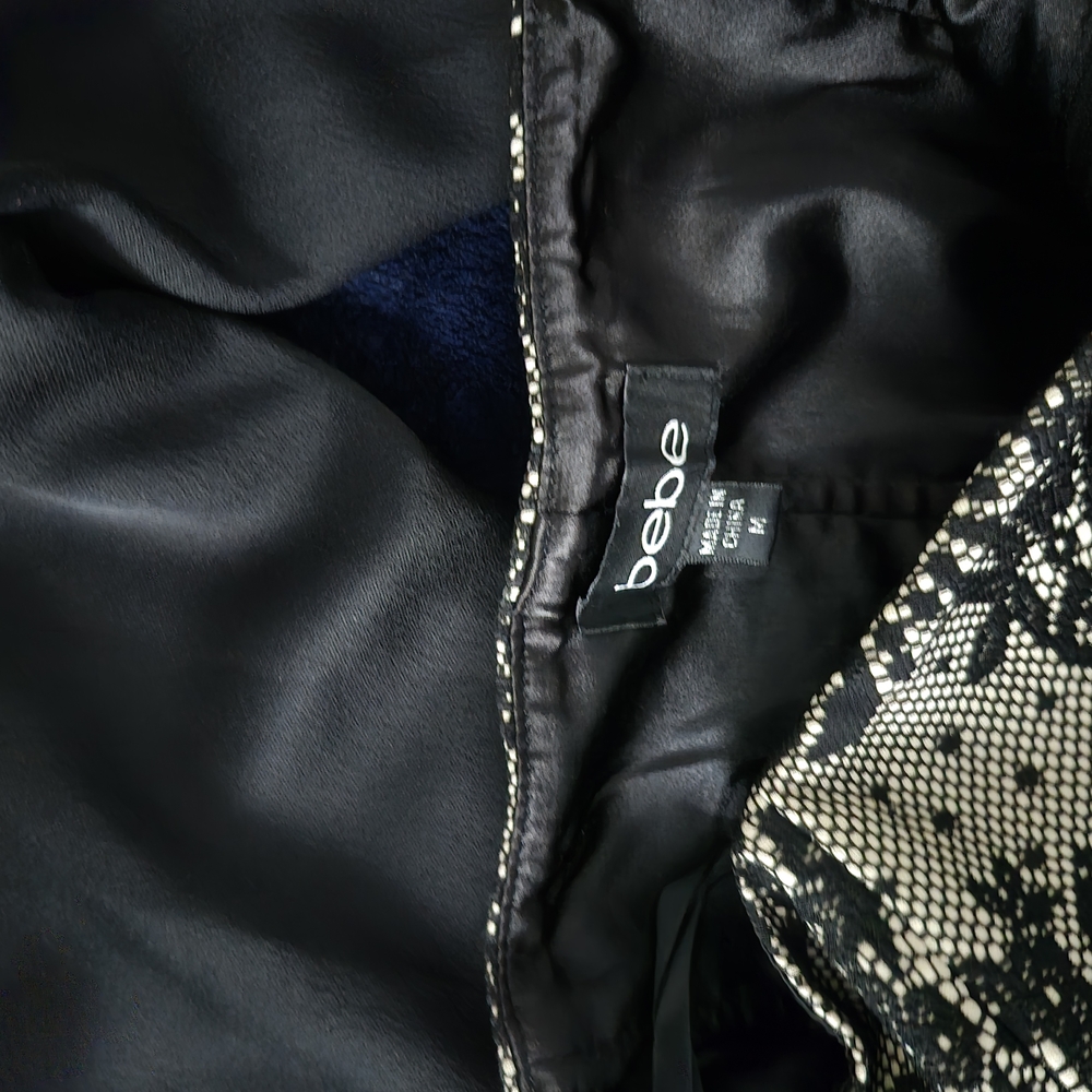 Bebe Black and Cream Lace Detail Top - Picture 7 of 9